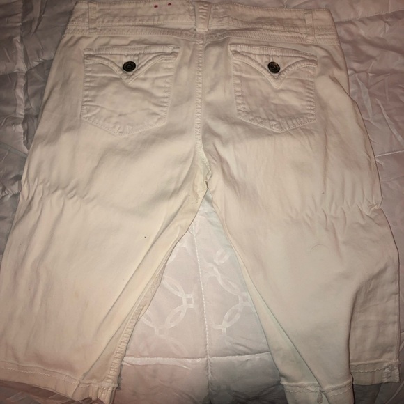 White Bermuda shorts - Picture 2 of 2
